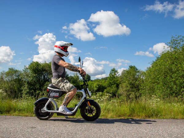 Coopop-Cox_White_2022_act_020 Coopop-Cox_White_2022_act_020